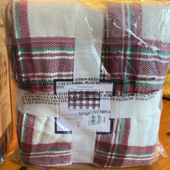 Red Green Plaid Plush Cape Coat with Deep Pockets NEW ! - Picture 11 of 11